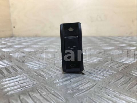 Кнопка открывания люка BMW 3 E46, 2004 г., OEM 8352182, арт. B36760