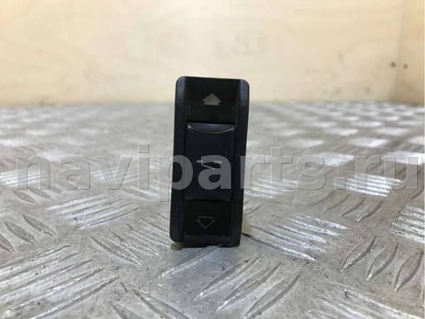 Кнопка открывания люка BMW 3 E46, 2004 г., OEM 8352182, арт. B36917