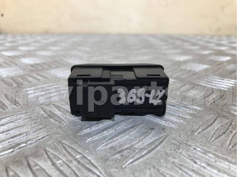 Кнопка открывания люка BMW 3 E46, 2004 г., OEM 8352182, арт. B36917, фото 3