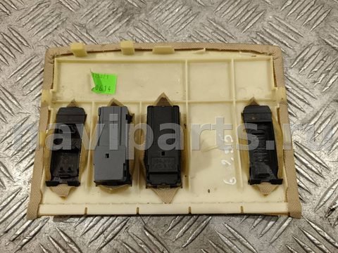Кнопка открывания люка BMW 5 E60/E61, 2006 г., OEM 7037685, арт. B60295, фото 2