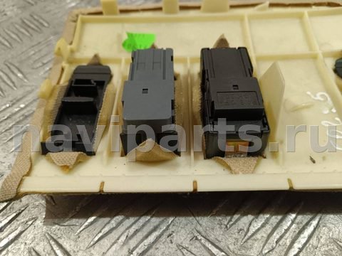 Кнопка открывания люка BMW 5 E60/E61, 2006 г., OEM 7037685, арт. B60295, фото 3