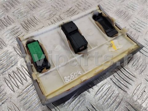 Кнопка открывания люка BMW 5 E60/E61, 2003 г., OEM 7037685, арт. B80504, фото 3