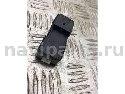 Кнопка открывания люка BMW 7 E38, 1999 г., арт. B85095106, фото 2