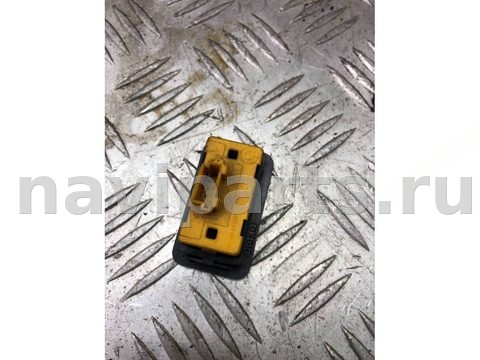 Кнопка открывания люка BMW 3 E36, 1996 г., арт. B99610526, фото 2