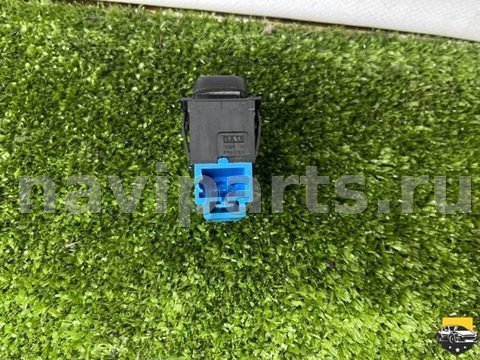 Кнопка открывания люка Peugeot 607, 2005 г., арт. CB10055683, фото 3