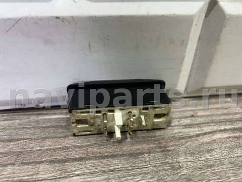 Кнопка открывания люка BMW 5 E34, 1995 г., OEM 1378862, арт. G5116, фото 4