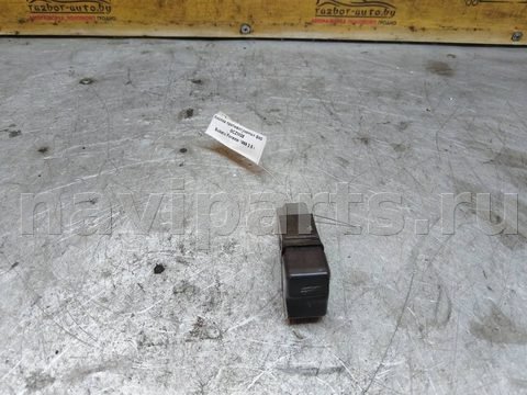 Кнопка противотуманных фар Subaru Forester, 1997 г., арт. 135424