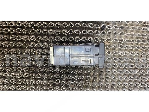 Кнопка противотуманных фар Mazda 626, 1999 г., OEM 8Y16, арт. 393-101