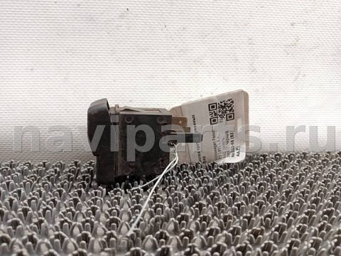 Кнопка противотуманных фар Volkswagen Passat, 1993 г., арт. 393-66