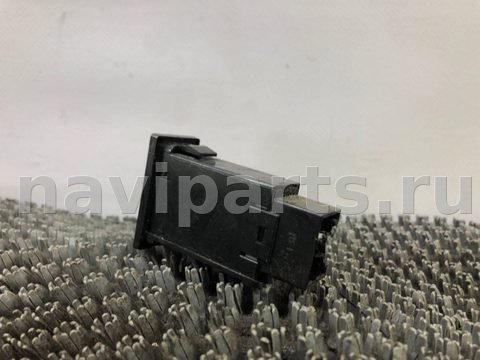 Кнопка противотуманных фар Toyota RAV4, 2002 г., арт. 393-98, фото 2