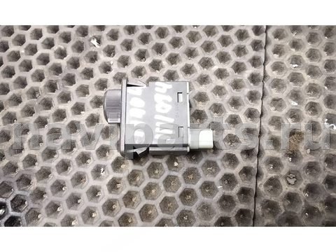 Кнопка регулировки фар Nissan Almera Tino, 2001 г., арт. 111109447