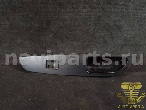 Кнопка стеклоподъёмника задняя правая SsangYong Rexton, 2008 г., арт. 00031352