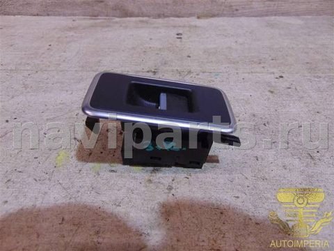 Кнопка стеклоподъёмника задняя правая Land Rover Range Rover, 2014 г., арт. 00062543