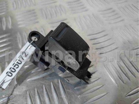 Кнопка стеклоподъёмника задняя правая Nissan Primera, 2003 г., OEM 25411av600, арт. 005072