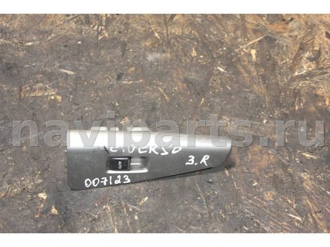 Кнопка стеклоподъёмника задняя правая Toyota Corolla Verso, 2003 г., арт. 007123