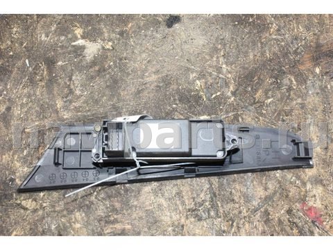 Кнопка стеклоподъёмника задняя правая Mazda 3, 2004 г., арт. 007640, фото 2