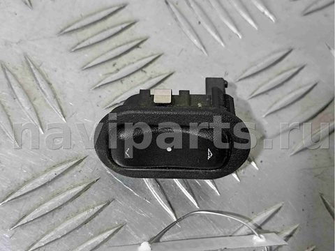 Кнопка стеклоподъёмника задняя правая Opel Zafira, 2003 г., OEM 13363100, арт. 009887