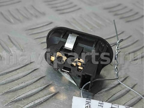 Кнопка стеклоподъёмника задняя правая Opel Zafira, 2003 г., OEM 90561388, арт. 012920, фото 2