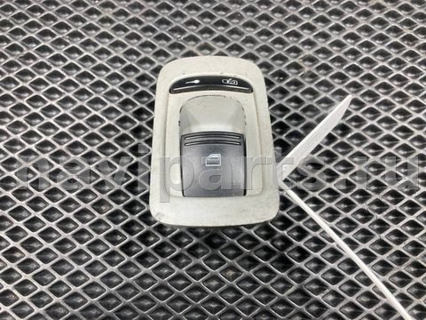 Кнопка стеклоподъёмника задняя правая Porsche Cayenne, 2009 г., арт. 01778650_1