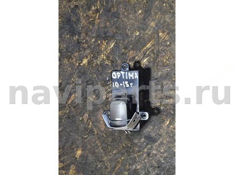 Кнопка стеклоподъёмника задняя правая Kia Optima, 2012 г., OEM 935802T000, арт. 018640