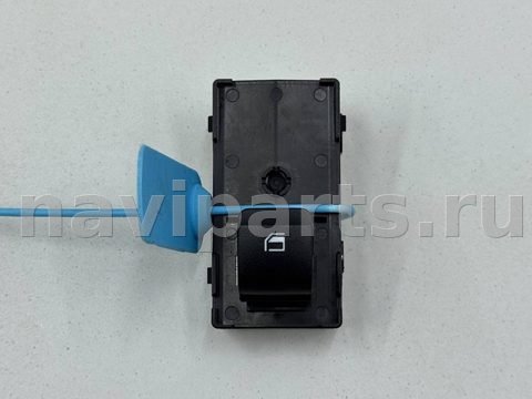 Кнопка стеклоподъёмника задняя правая Hyundai Tucson, 2022 г., арт. 02128277
