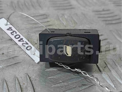 Кнопка стеклоподъёмника задняя правая Peugeot 307, 2004 г., OEM 96360166xt, арт. 024034