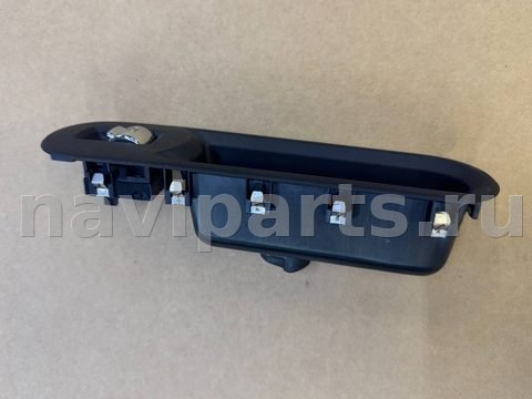 Кнопка стеклоподъёмника задняя правая Mini Countryman, 2022 г., арт. 10160