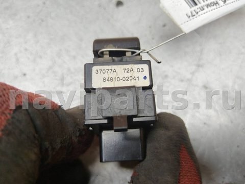 Кнопка стеклоподъёмника задняя правая Toyota Corolla, 2002 г., арт. 104841, фото 5