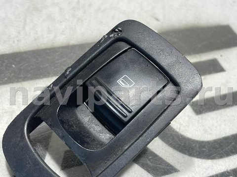 Кнопка стеклоподъёмника задняя правая Porsche Cayenne, 2005 г., арт. 104986612, фото 3