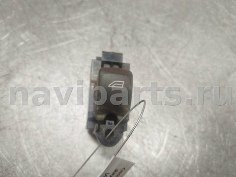Кнопка стеклоподъёмника задняя правая Volvo XC70, 2007 г., арт. 105164