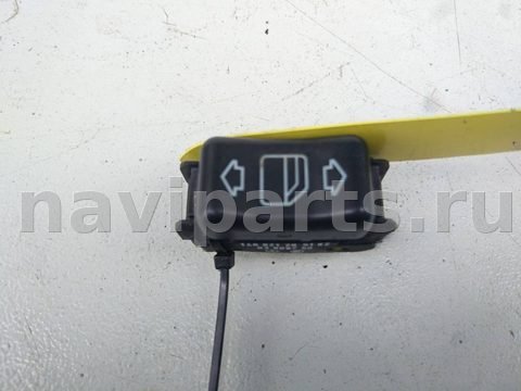 Кнопка стеклоподъёмника задняя правая Mercedes C W202, 1995 г., OEM 1408212851, арт. 1097