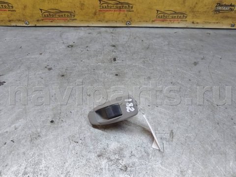 Кнопка стеклоподъёмника задняя правая Mazda Premacy, 1999 г., арт. 116184