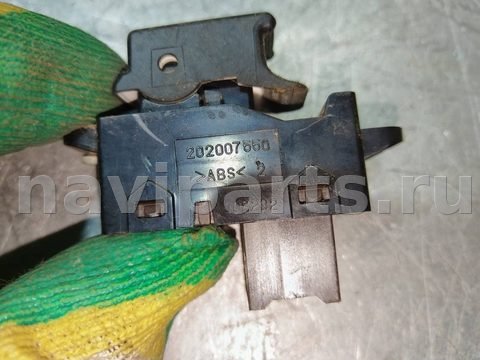 Кнопка стеклоподъёмника задняя правая Kia Sorento, 2009 г., арт. 120346, фото 4