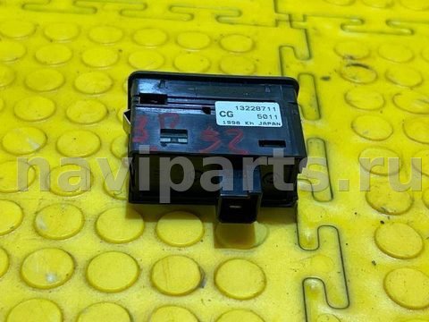 Кнопка стеклоподъёмника задняя правая Opel Zafira, 2008 г., арт. 13098, фото 2