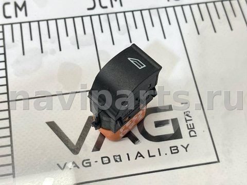 Кнопка стеклоподъёмника задняя правая Ford Escape, 2017 г., арт. 131755243