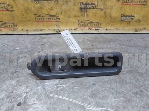 Кнопка стеклоподъёмника задняя правая Renault Scenic, 2003 г., арт. 142455