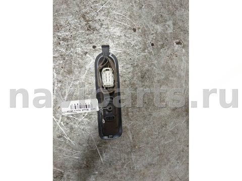 Кнопка стеклоподъёмника задняя правая Renault Scenic, 2003 г., арт. 142455, фото 3