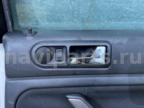 Кнопка стеклоподъёмника задняя правая Volkswagen Jetta, 2002 г., арт. 15593_3