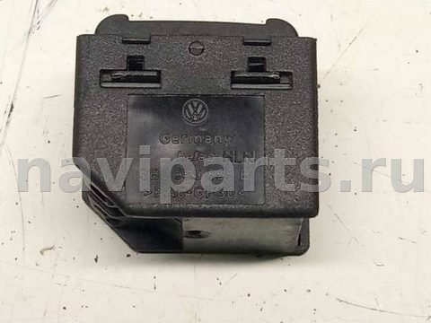 Кнопка стеклоподъёмника задняя правая Volkswagen Golf, 2000 г., арт. 15807044_20, фото 2