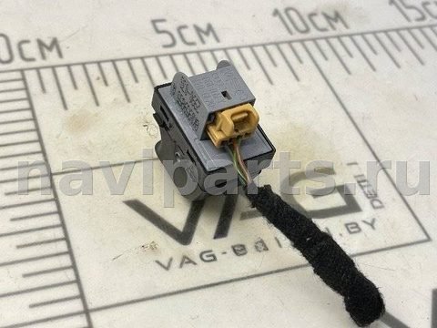 Кнопка стеклоподъёмника задняя правая Audi Q5, 2011 г., OEM 8K0959855A, арт. 159640520, фото 3