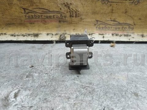 Кнопка стеклоподъёмника задняя правая Honda FR-V, 2004 г., арт. 170570