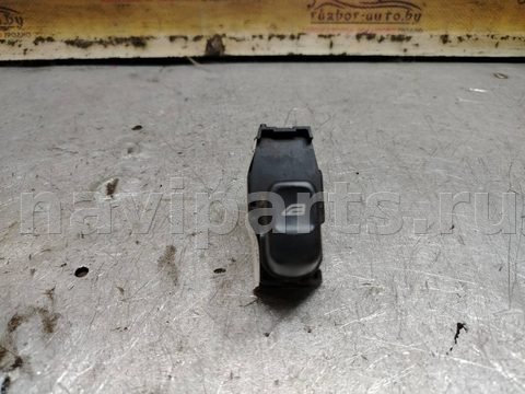 Кнопка стеклоподъёмника задняя правая Volvo S60, 2004 г., OEM 30658696, арт. 173185