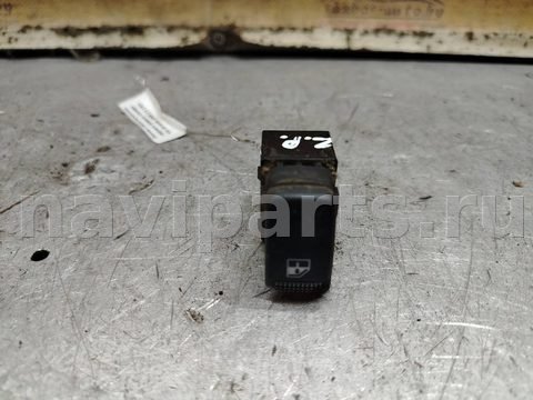 Кнопка стеклоподъёмника задняя правая Kia Sorento, 2002 г., арт. 184766