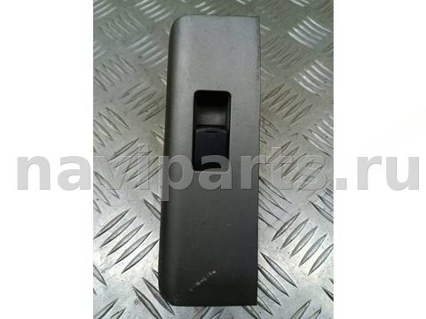 Кнопка стеклоподъёмника задняя правая Nissan Pathfinder, 2007 г., арт. 210504