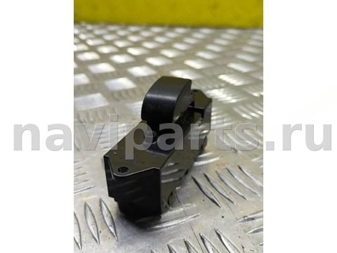 Кнопка стеклоподъёмника задняя правая Mitsubishi L200, 2008 г., OEM MR587956, арт. 211071
