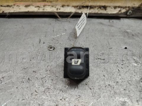 Кнопка стеклоподъёмника задняя правая Peugeot 607, 2000 г., арт. 215284