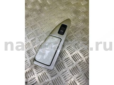 Кнопка стеклоподъёмника задняя правая Toyota Land Cruiser Prado, 2008 г., арт. 233305