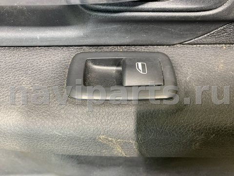 Кнопка стеклоподъёмника задняя правая Dodge RAM, 2013 г., OEM 68080842AA, арт. 258008