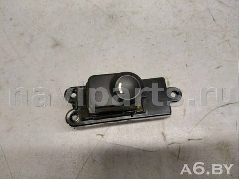 Кнопка стеклоподъёмника задняя правая Hyundai i30, 2009 г., арт. 30057384