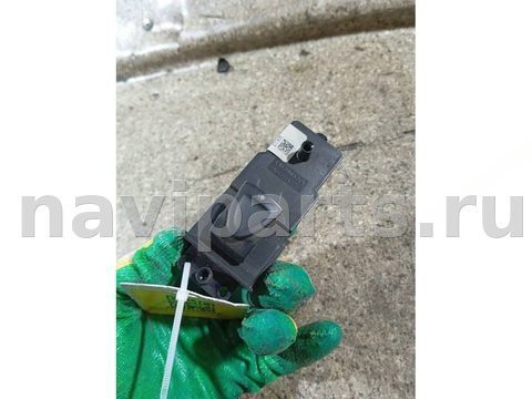 Кнопка стеклоподъёмника задняя правая Honda Civic, 2006 г., арт. 46023005464